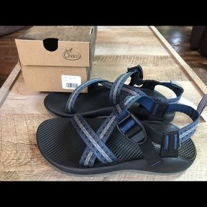 Chaco Z1 ecotread navy and gray NWT